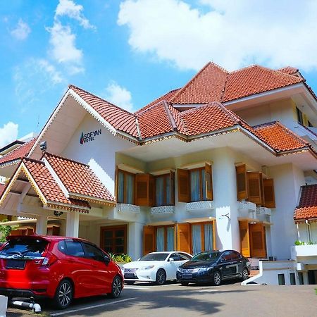 Sofyan Hotel Cut Meutia Jakarta Exterior foto