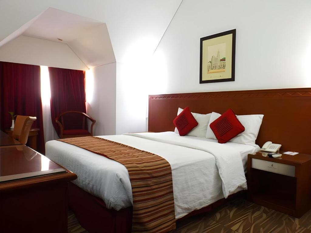 Sofyan Hotel Cut Meutia Jakarta Exterior foto
