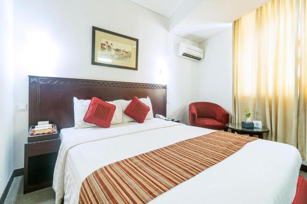 Sofyan Hotel Cut Meutia Jakarta Exterior foto