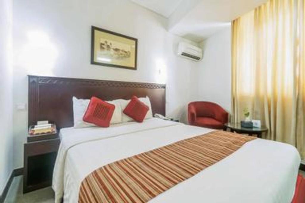 Sofyan Hotel Cut Meutia Jakarta Exterior foto